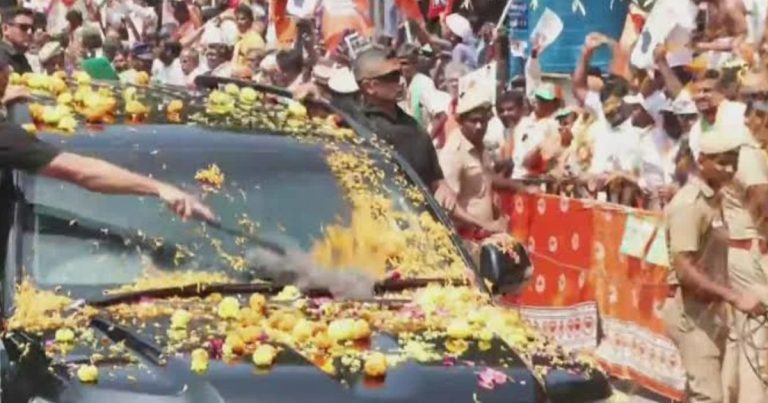 মোদি দিল্লি এবং চেন্নাইতে একটি রোড শো করছেন, যা সরকার বিরোধী বিক্ষোভের কারণে অশান্তিতে রয়েছে